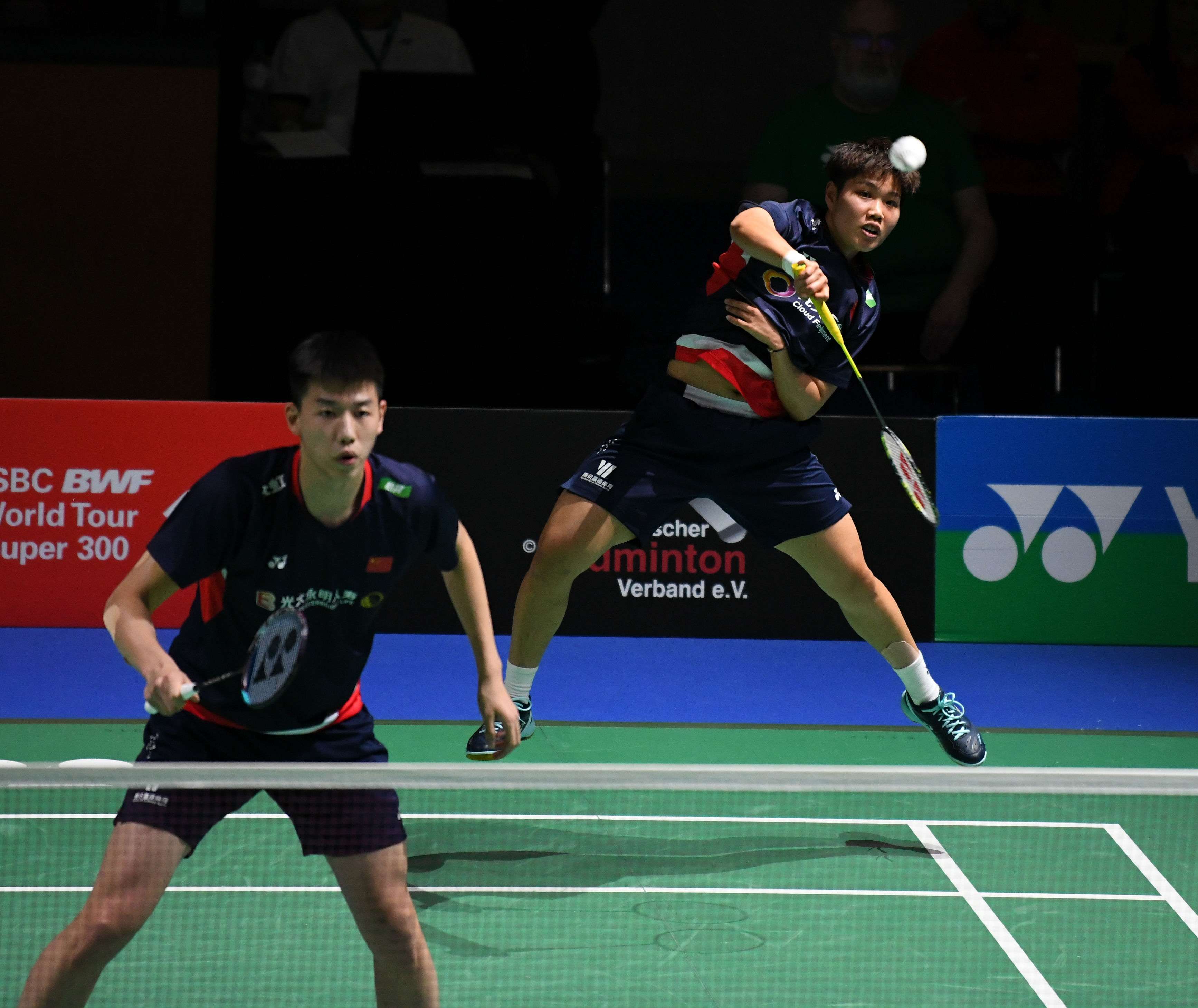 与马赛之间 与马赛之间